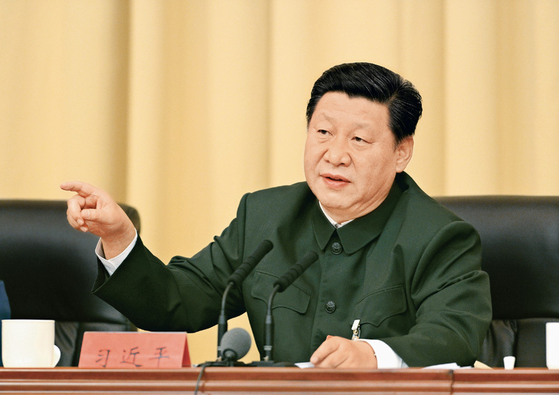 　　2014年10月30日，全軍政治工作會議在福建省上杭縣古田鎮(zhèn)召開。這是10月31日，中共中央總書記、國家主席、中央軍委主席習(xí)近平出席會議并發(fā)表重要講話。 新華社記者 李剛/攝