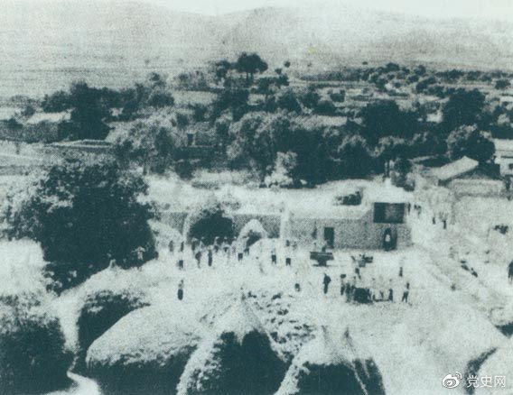 甘肅通渭縣榜羅鎮(zhèn)。1935年9月27日，中共中央政治局在這里決定將紅軍長征的落腳點(diǎn)放在陜北。