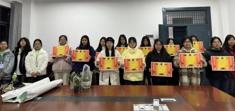 24.1.3教育系文明校園.jpg